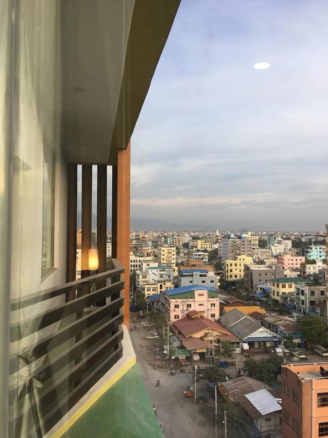 Gold Leaf Hotel Mandalay Exteriör bild